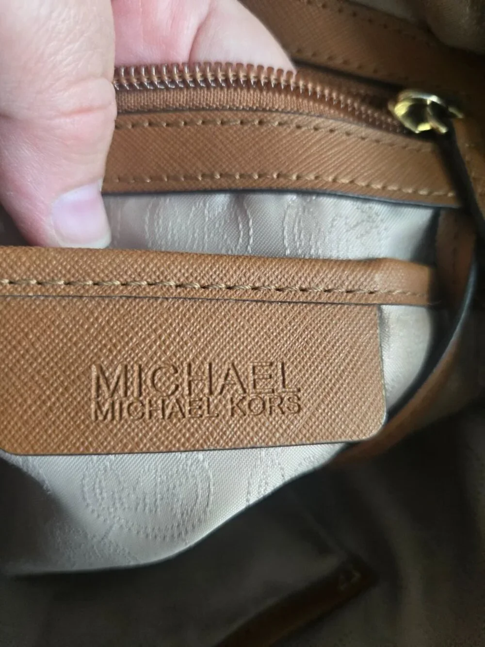 Michael Kors Jet Set Travel Tote Luggage Saffiano Leather Large Zip Top Bag